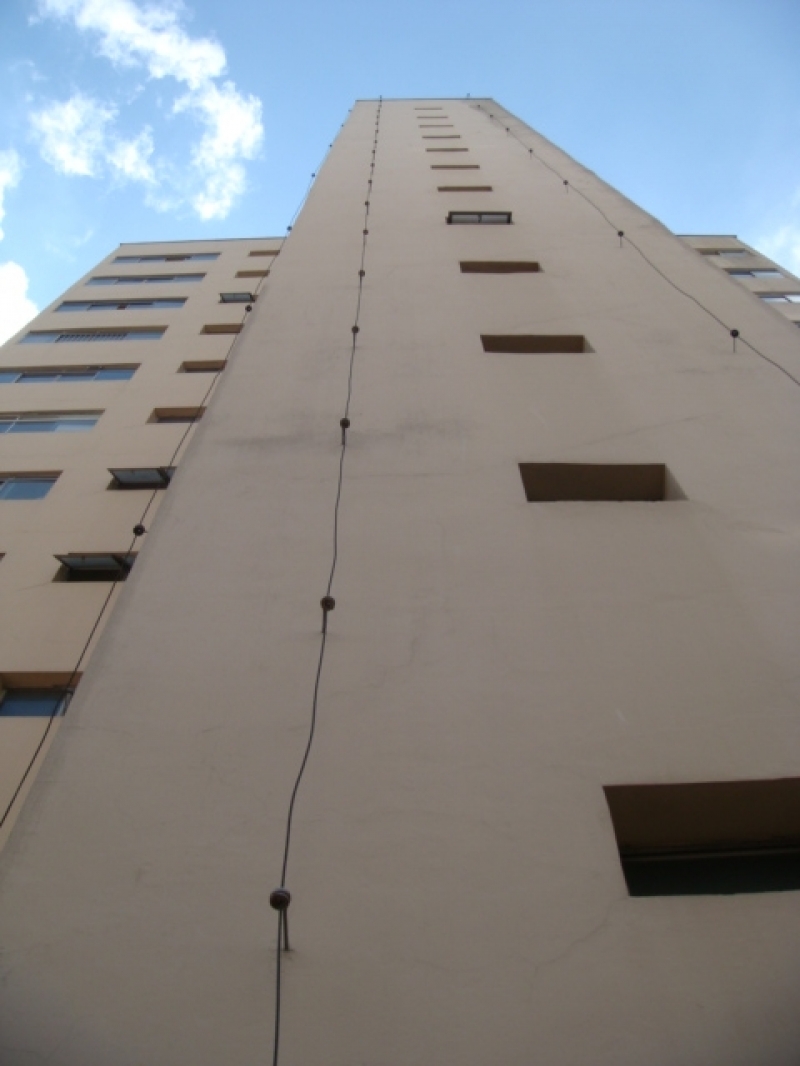 DEPOIS: Itain Plaza